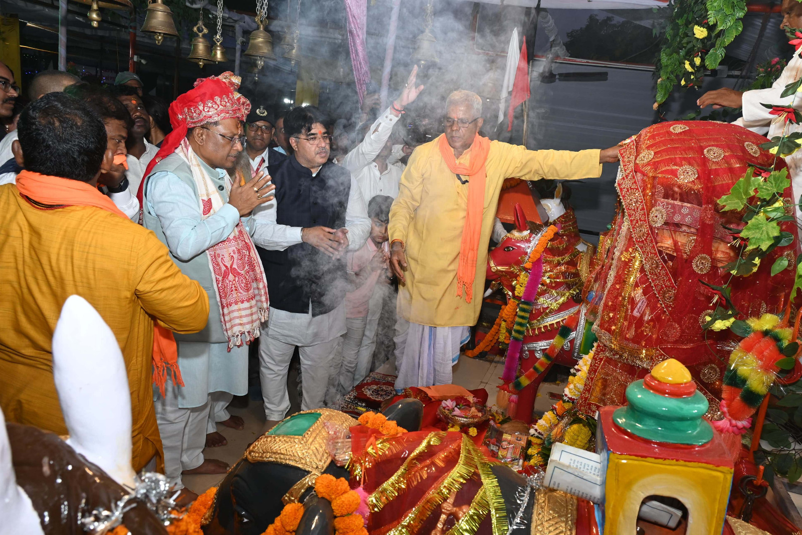 मुख्यमंत्री श्री विष्णु देव साय ने की अंगार मोती दाई की पूजा-अर्चना 